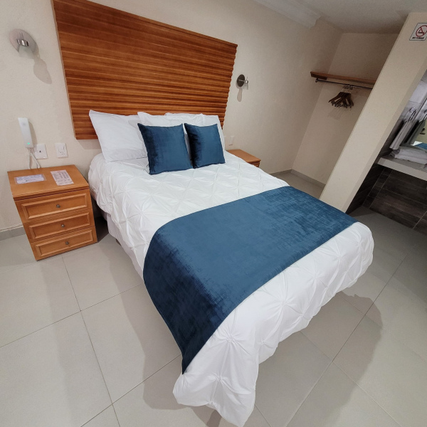 HABITACIÓN MATRIMONIAL