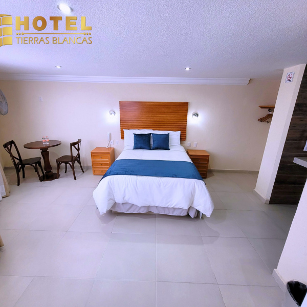 HABITACIÓN MATRIMONIAL