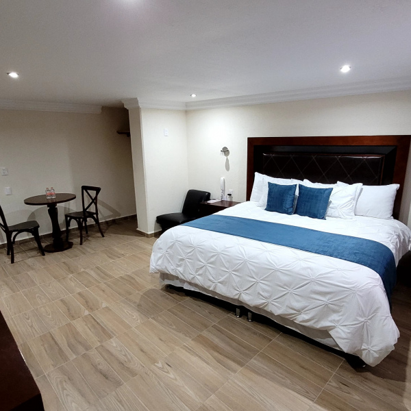 HABITACIÓN KING-SIZE