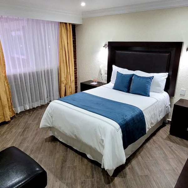 HABITACIÓN MATRIMONIAL