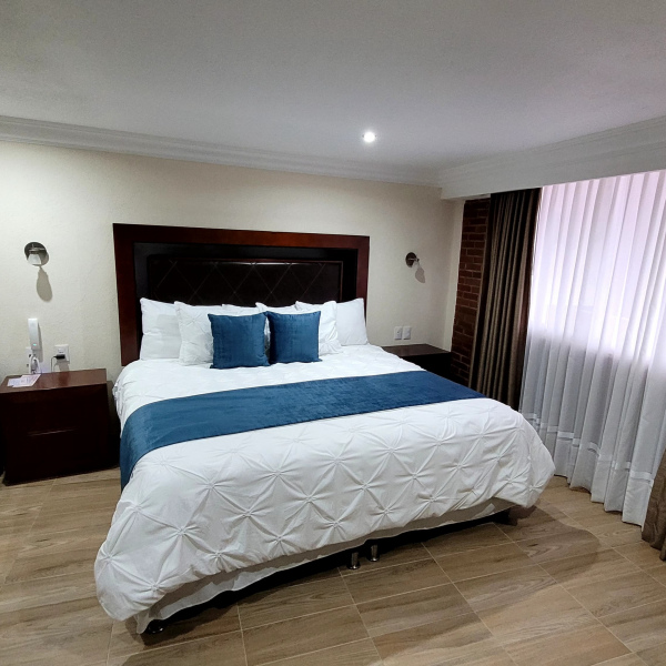 HABITACIÓN KING-SIZE